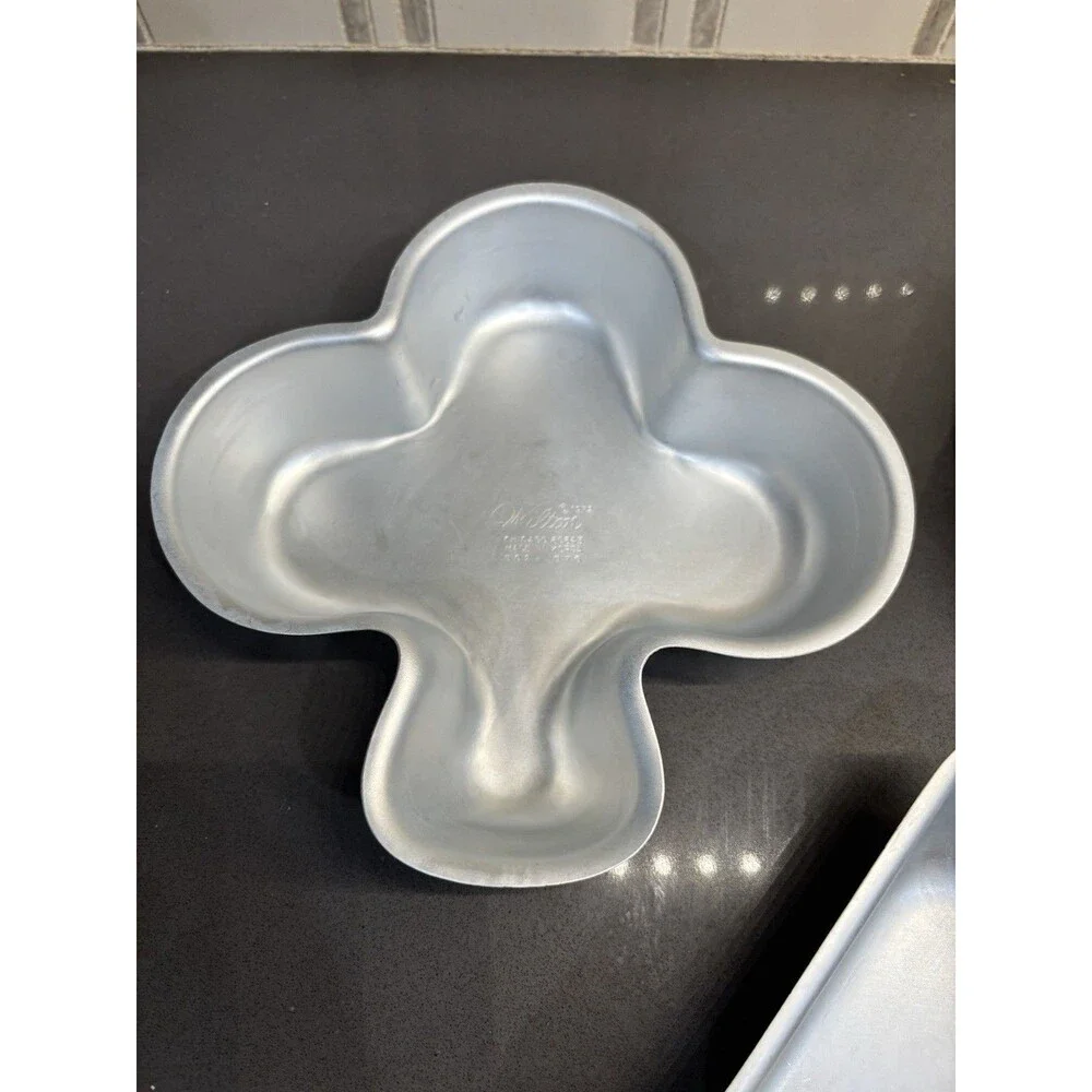 3 Wilton 1972 Playing Cards Suits Cake Pans: Diamond Spade Club 502-976